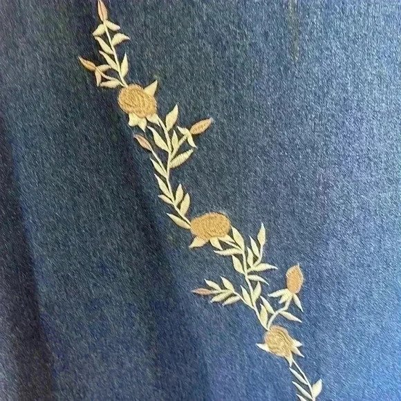 Denim sport summer jumper. Size large. - Picture 3 of 6